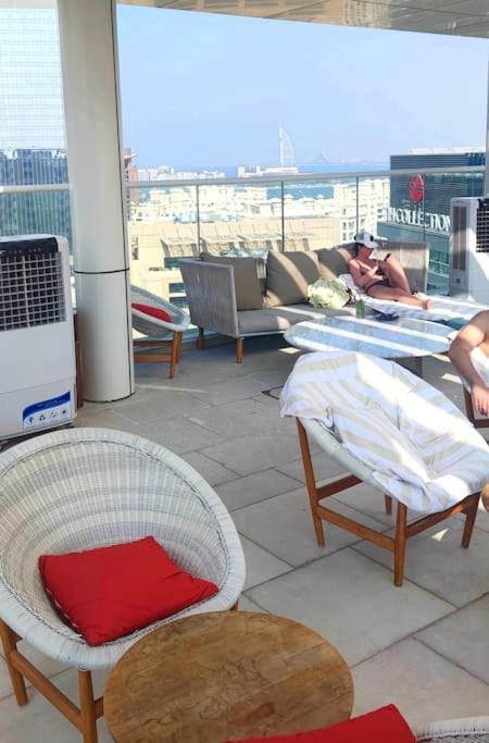 Amazing Apartment With Infinity Pool Dubai Luaran gambar